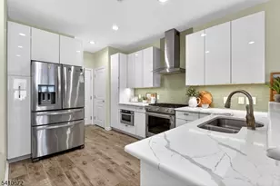 4 Generals Ln, Totowa, NJ 07512 - Photo 18