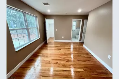 298 Ridgewood Ave, Newark, NJ 07112 - Photo 18