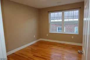 298 Ridgewood Ave, Newark, NJ 07112 - Photo 6