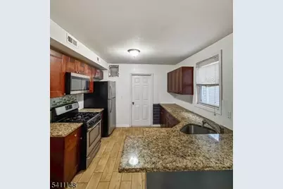 81 Summer Ave #2, Newark, NJ 07104 - Photo 4