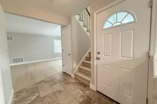 6 Twain Ct, Freehold Township, NJ 07728 - Photo 2