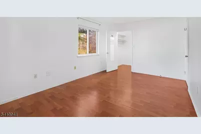 25 Steeplechase Ct, Franklin Township, NJ 08873 - Photo 8