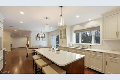 7 Manor Dr, Warren Township, NJ 07059 - Photo 14