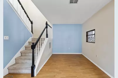 36 Cherrywood Dr, Franklin Township, NJ 08873 - Photo 12