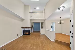 36 Cherrywood Dr, Franklin Township, NJ 08873 - Photo 6