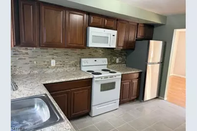 275 Rhode Island Ave #2nd, East Orange, NJ 07018 - Photo 2