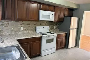 275 Rhode Island Ave, East Orange, NJ 07018 - Photo 2