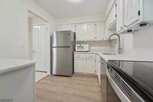 195 Alexandria Way Ondo, Bernards Township, NJ 07920 - Photo 8