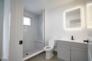 728 Seaport Dr., Elizabeth, NJ 07201 - Photo 26