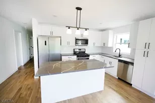 728 Seaport Dr., Elizabeth, NJ 07201 - Photo 4