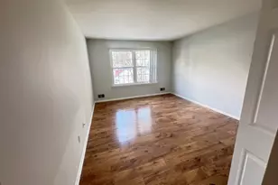 15C Hanover Square, Middlesex, NJ 08846 - Photo 2