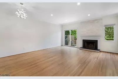 134 Kingston Ct, Madison, NJ 07940 - Photo 10