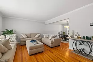 27 Viewpoint Rd, Wayne, NJ 07470 - Photo 4