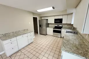 1004 Hill St, Phillipsburg, NJ 08865 - Photo 2