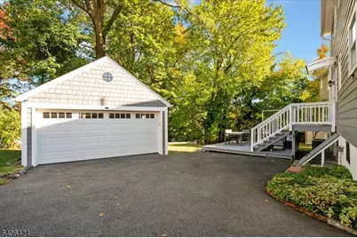 17 Glen Ridge Pkwy, Bloomfield, NJ 07003 - Photo 46