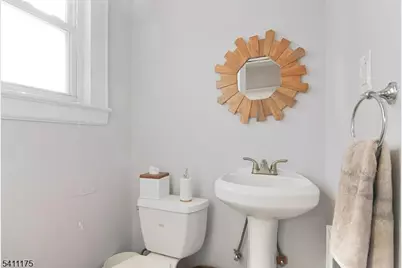 58 Essex Ave, Maplewood, NJ 07040 - Photo 14