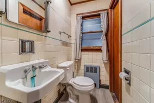 615 County Route 579, Union Township, NJ 08867 - Photo 16