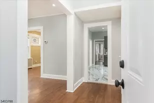 17 Boyden Pkwy, Maplewood, NJ 07040 - Photo 2