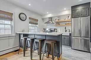 40 Wedgewood Dr, Verona, NJ 07044 - Photo 2