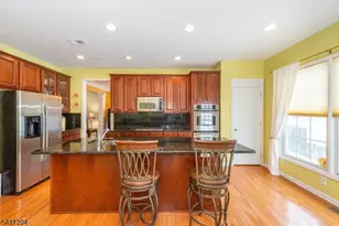 92 Independence Trail, Totowa, NJ 07512 - Photo 6