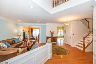 92 Independence Trail, Totowa, NJ 07512 - Photo 2