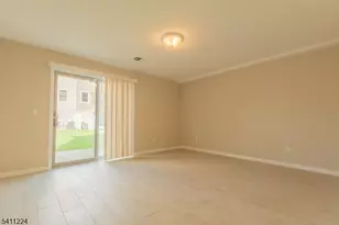 238 James, Hackensack, NJ 07601 - Photo 8