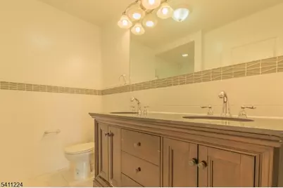 238 James, Hackensack, NJ 07601 - Photo 18