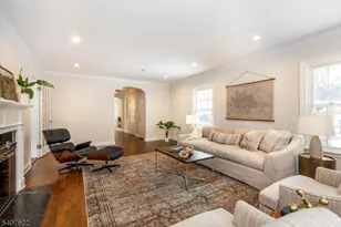 2 Hemlock Ct, Maplewood, NJ 07040 - Photo 4