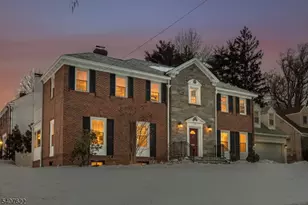 2 Hemlock Ct, Maplewood, NJ 07040 - Photo 46