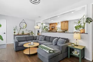 8 Cherry Ln, Randolph Township, NJ 07869 - Photo 16