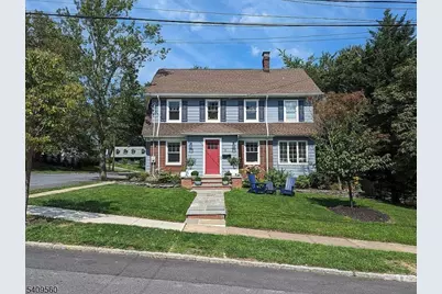 17 Collinwood Rd, Maplewood Twp., NJ 07040 - Photo 4