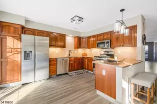 2004 S Branch Dr, Readington, NJ 08889 - Photo 10