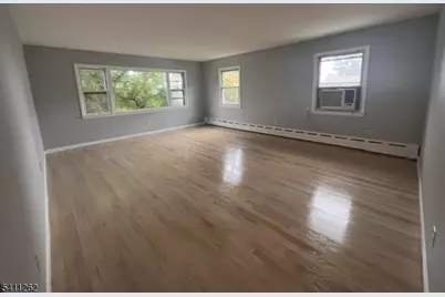 11 Crist Ave, Hawthorne, NJ 07506 - Photo 8