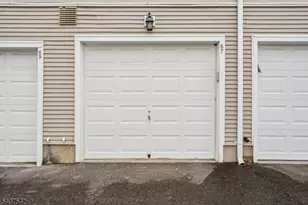 67 Bentley Ct, Bedminster Township, NJ 07921 - Photo 30