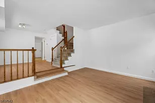 67 Bentley Ct, Bedminster Township, NJ 07921 - Photo 6