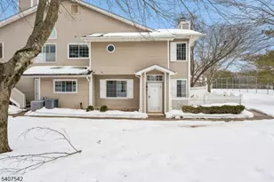 67 Bentley Ct, Bedminster Township, NJ 07921 - Photo 2