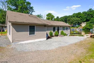 18 W River Styx Rd, Unit #4, Hopatcong, NJ 07843 - Photo 1