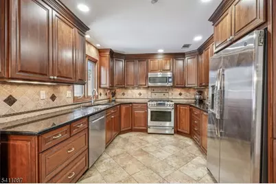 8 Kelly Dr, Roxbury Township, NJ 07876 - Photo 14