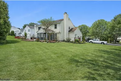 8 Kelly Dr, Roxbury Township, NJ 07876 - Photo 4