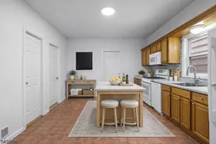 552 Franklin St, Elizabeth, NJ 07206 - Photo 2