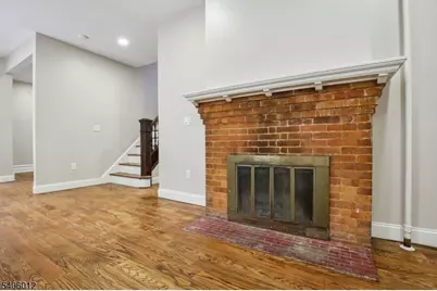 99 Lincoln St, Montclair, NJ 07042 - Photo 12