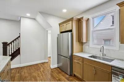 99 Lincoln St, Montclair, NJ 07042 - Photo 14