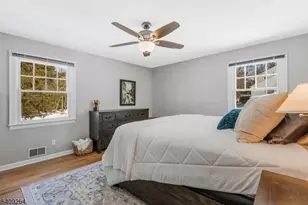 305 Raymond Ct, Bridgewater Twp., NJ 08807 - Photo 22