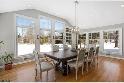 305 Raymond Ct, Bridgewater Twp., NJ 08807 - Photo 10