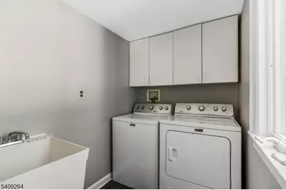 305 Raymond Ct, Bridgewater Twp., NJ 08807 - Photo 20