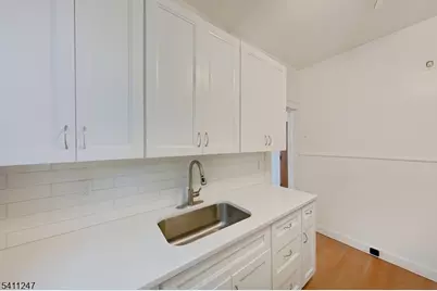 183 Broad St #1R, Bloomfield, NJ 07003 - Photo 2