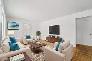 187 Olive Ave, Pompton Lakes, NJ 07442 - Photo 4