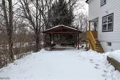 18 Governor Haines St, Hamburg, NJ 07419 - Photo 28