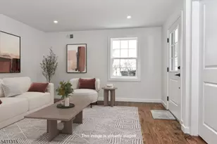 18 Governor Haines St, Hamburg, NJ 07419 - Photo 6