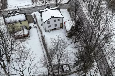 18 Governor Haines St, Hamburg, NJ 07419 - Photo 32